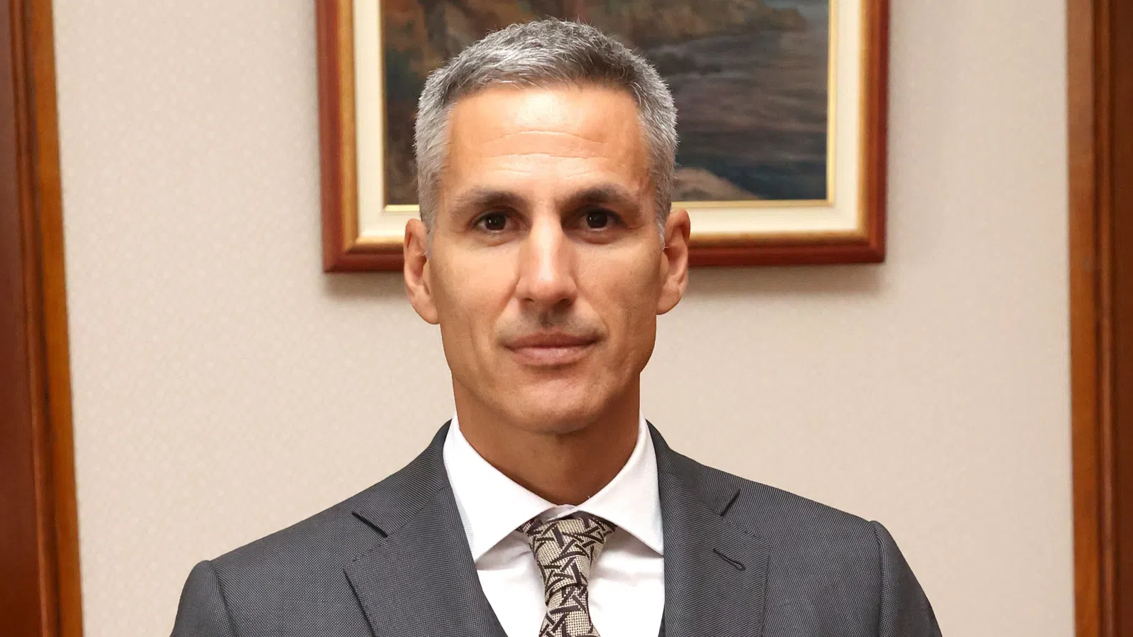 Служебното правителство на Андрей Гюров положи клетва пред парламента