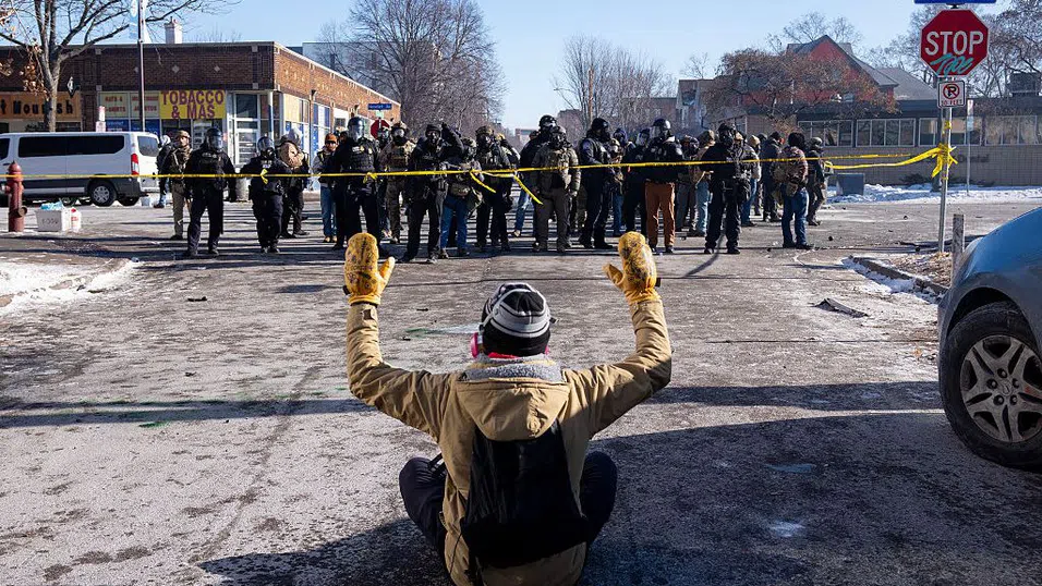 Администрацията на Тръмп прави крачка назад в Минесота след вълна от недоволство