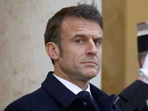 Инвеститорите тълкуват резултата като знак, че крайнодясната RN на Марин Льо Пен е малко вероятно да постигне парламентарно мнозинство