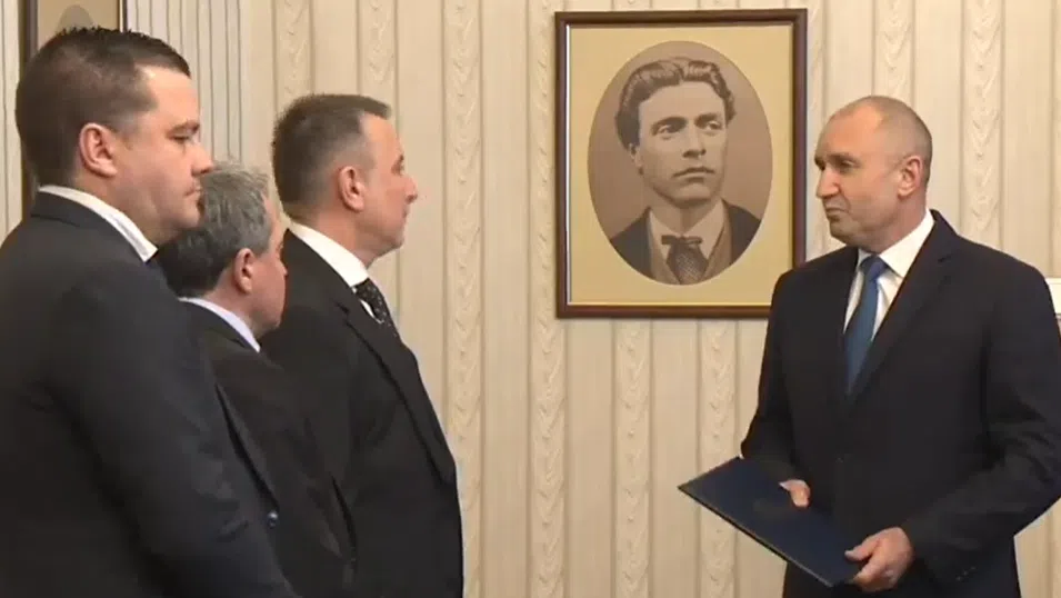 Отиваме на избори: ИТН върна третия мандат на президента (Обновена)