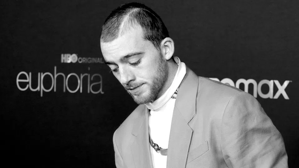 Шоуто трябва да продължи: Има ли сценарий, когато главният актьор умре