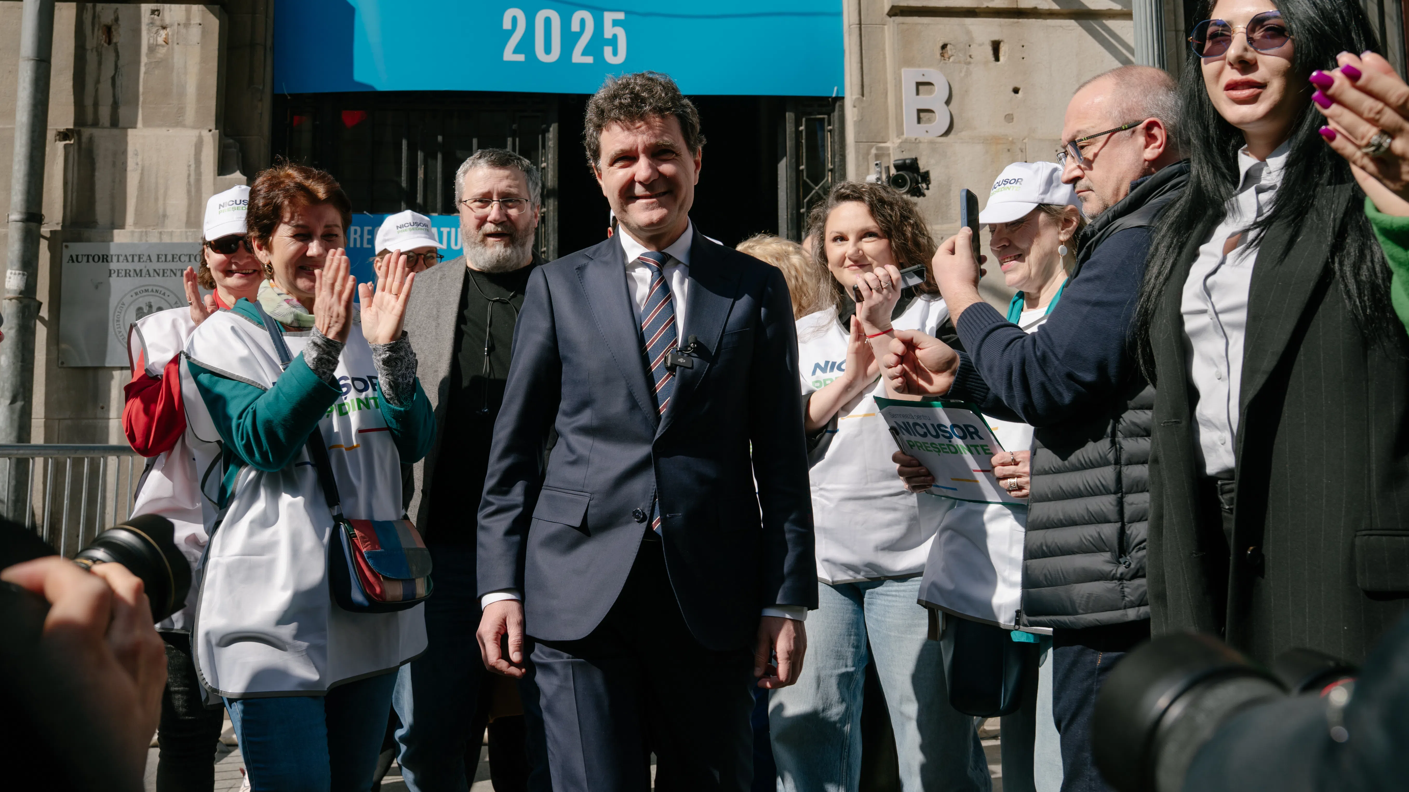 Politico: Никушор Дан започва кошмарен мандат като президент на Румъния