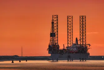 Световната банка: Войната в Иран ще предизвика най-високото поскъпване на енергията от 2022 г. насам