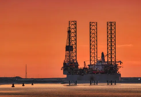 Световната банка: Войната в Иран ще предизвика най-високото поскъпване на енергията от 2022 г. насам