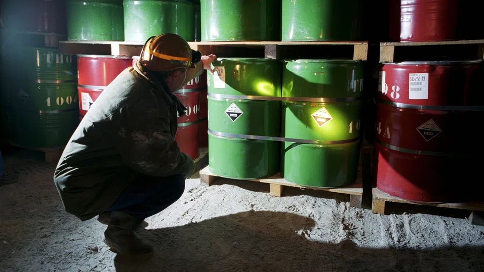 Франция се готви да бетонира под земята 42 хил. тона опасни отпадъци