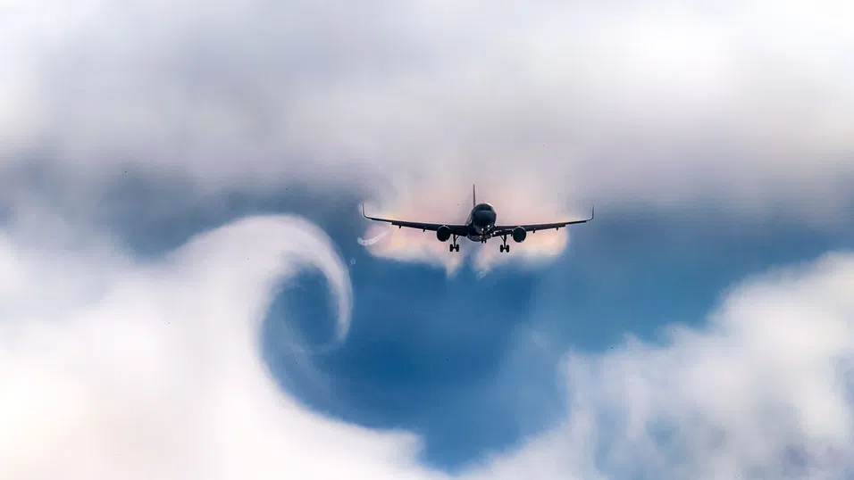 Как индустрията на самолетостроенето се бори с все по-силната турбуленция?