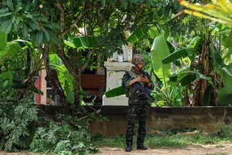 Камбоджа и Тайланд се срещат за мирни преговори, но напрежението остава