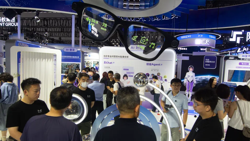 Китайският отговор на Meta: Какво ще могат AI очилата на Alibaba