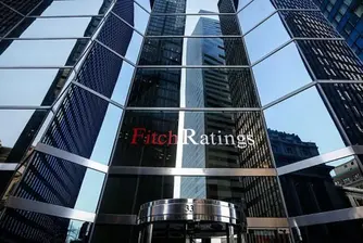 Fitch: Потенциалната корекция на AI пазара се превръща в сериозен глобален кредитен риск