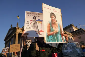 Бомбите на Путин падат над Украйна, а Кралската опера кани Анна Нетребко. Грешно или правилно решение?