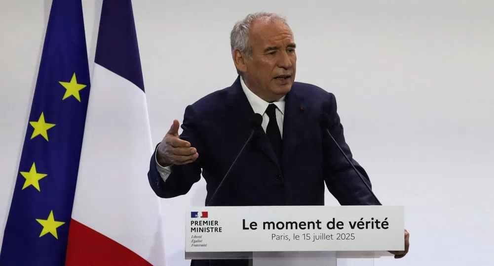 Ще оцелее ли Байру и какво следва за Франция?