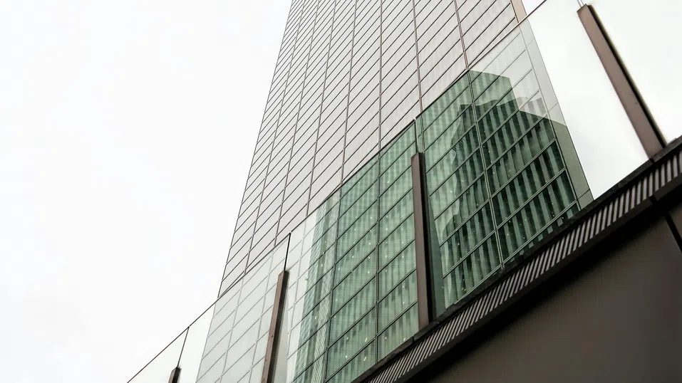 FT: Рекламната група Dentsu проучва възможности за продажба на международния си бизнес