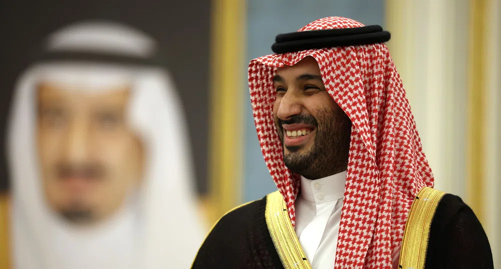 Саудитска Арабия пренасочва богатството си: по-малко петрол, повече АI