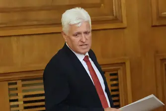 Осъждаме атаките с дронове срещу търговски плавателни съдове в Черно море, каза министър Димитър Стоянов след тристранна среща с Румъния и Турция