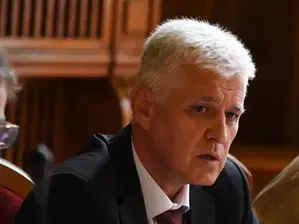 Контейнеровоз е ударен от три морски дрона край българското Черноморие