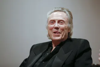 Кристофър Уокън никога не е имал телефон или компютър. Той не е единствен сред звездите