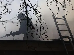 Киев е подложен на продължителни дневни въздушни атаки, докато Русия използва нови реактивни дронове