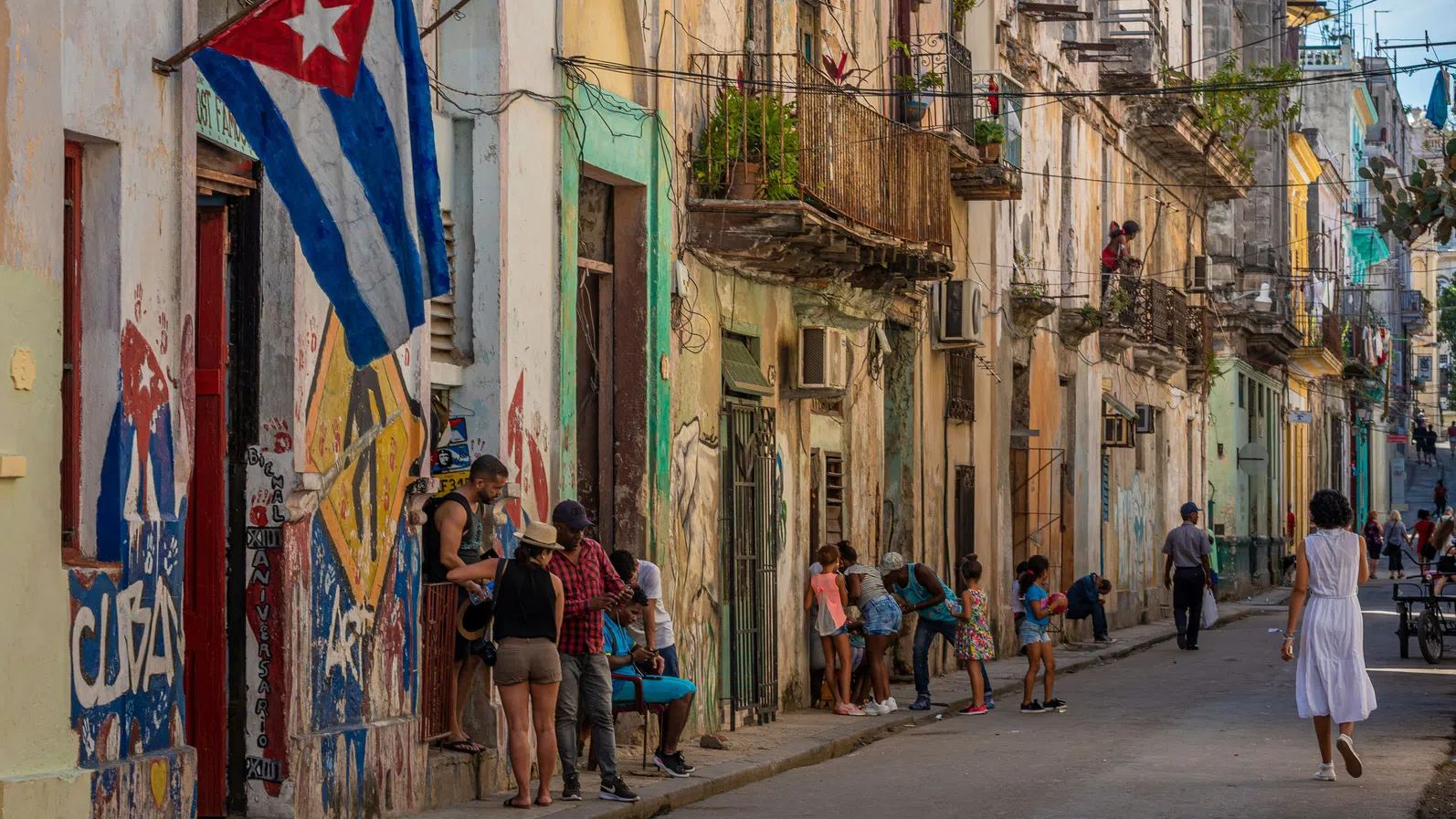 Куба разполага с „15 до 20 дни“ петрол, докато Тръмп затяга натиска