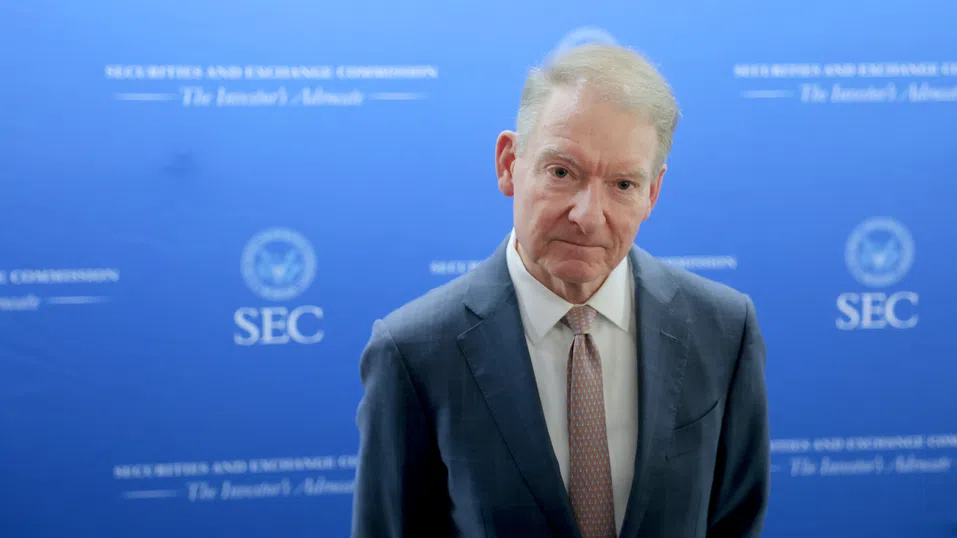 Регулаторът на Уолстрийт обещава край на тримесечното отчитане