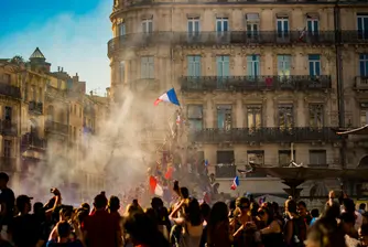 „Macron explosion“: Учениците яхат новата вълна на протести във Франция