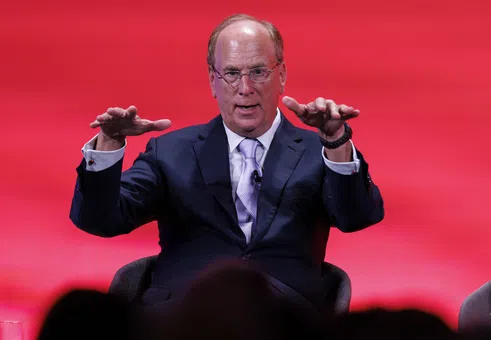 Лари Финк: Випуск 2026 може да се изправи пред най-високата безработица от години – дори без рецесия