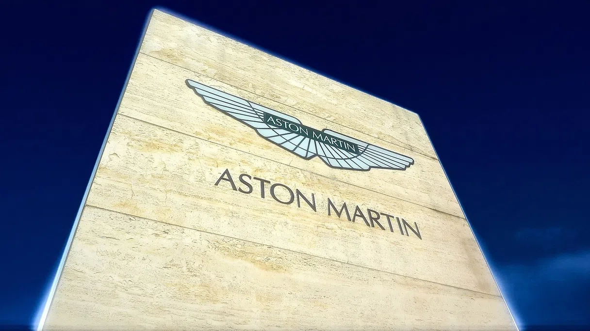 Aston Martin има сериозен проблем заради автомобила на Фернандо Алонсо