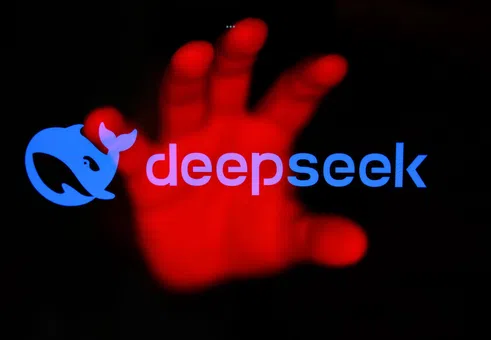 Мистериозен AI модел разпали спекулации. Подготвя ли DeepSeek нов пробив?