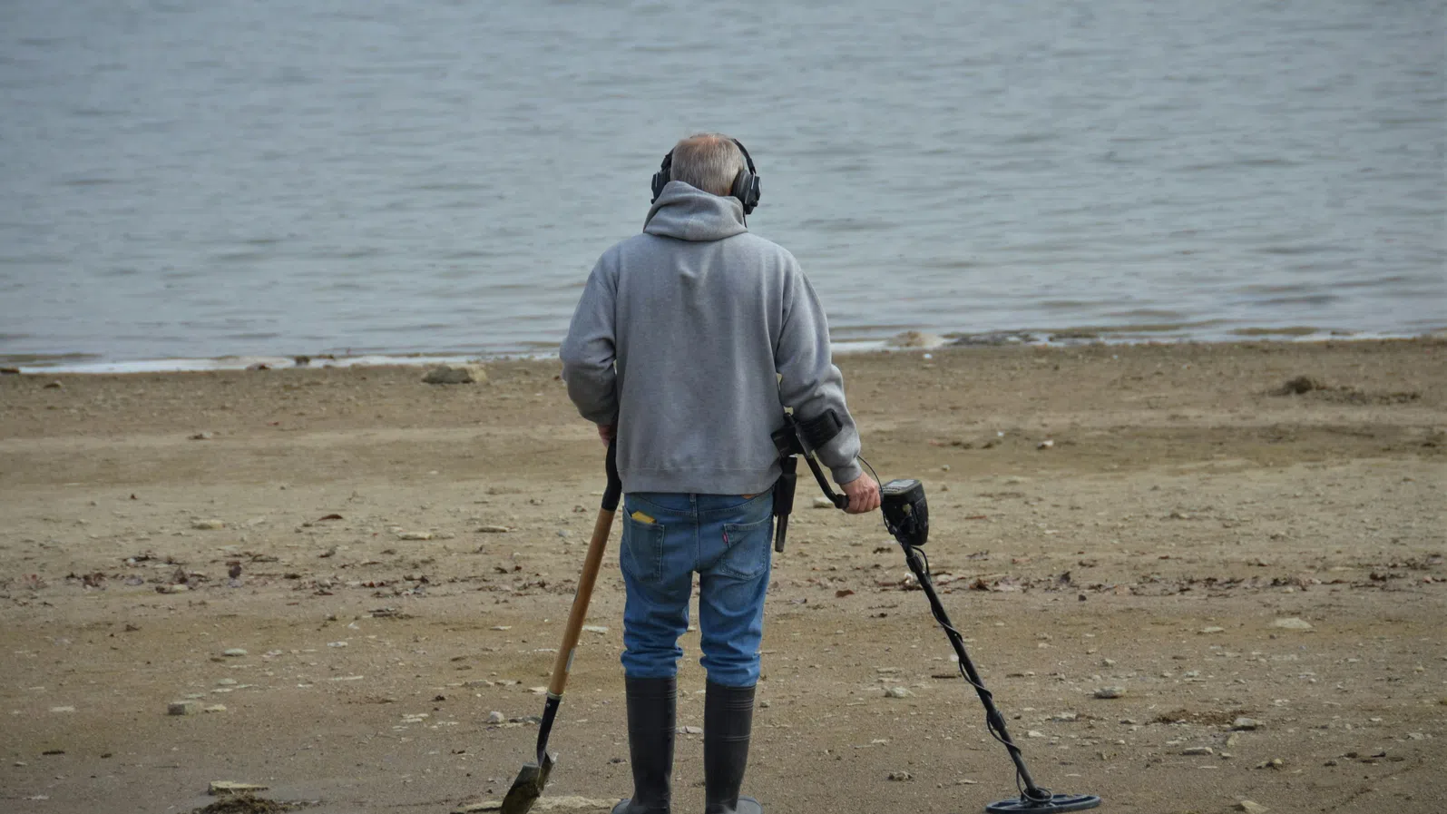 Историята извън учебниците и жените иманяри, които я откриват