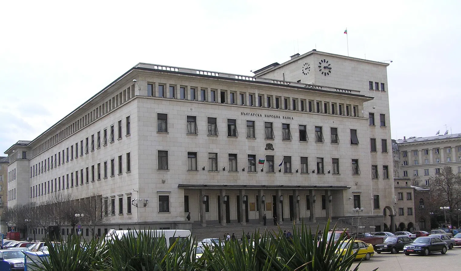 Печалбата на българската банкова система намалява с близо 2% през 2025 г., отчита БНБ