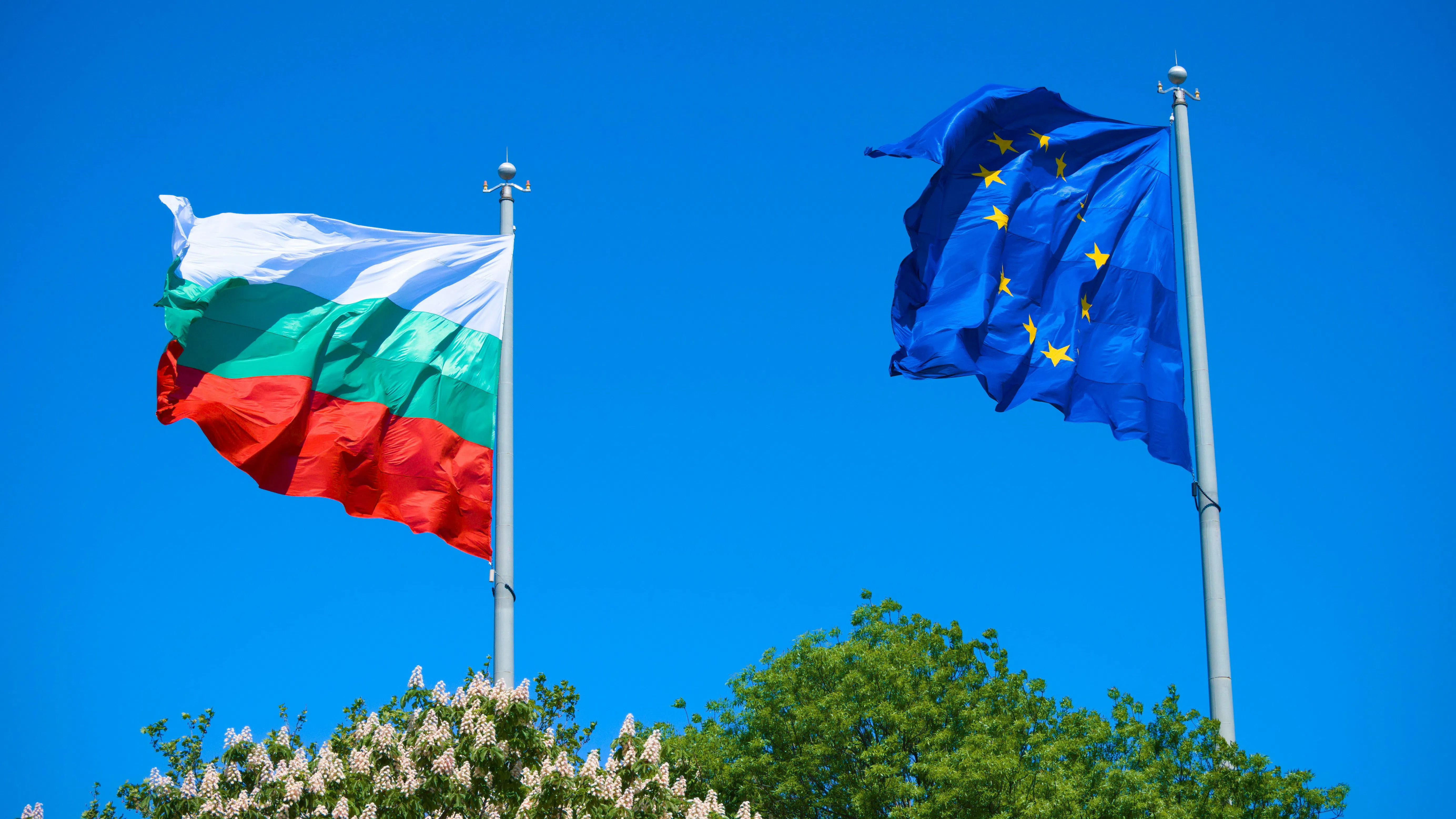 EK приветства присъединяването на България и Румъния в Шенген