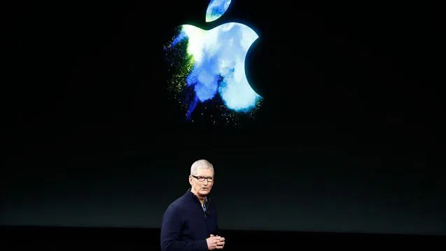 Apple се насочва към служителите на Google, за да изгради AI екип