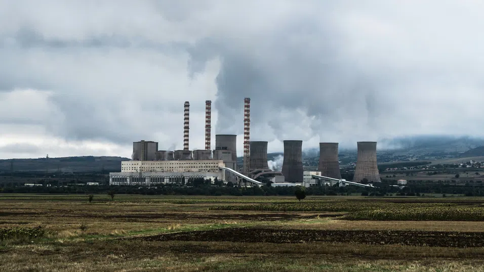 Пробив: Г-7 прекратяват използването на въглища до 2035 г. Но има уловка