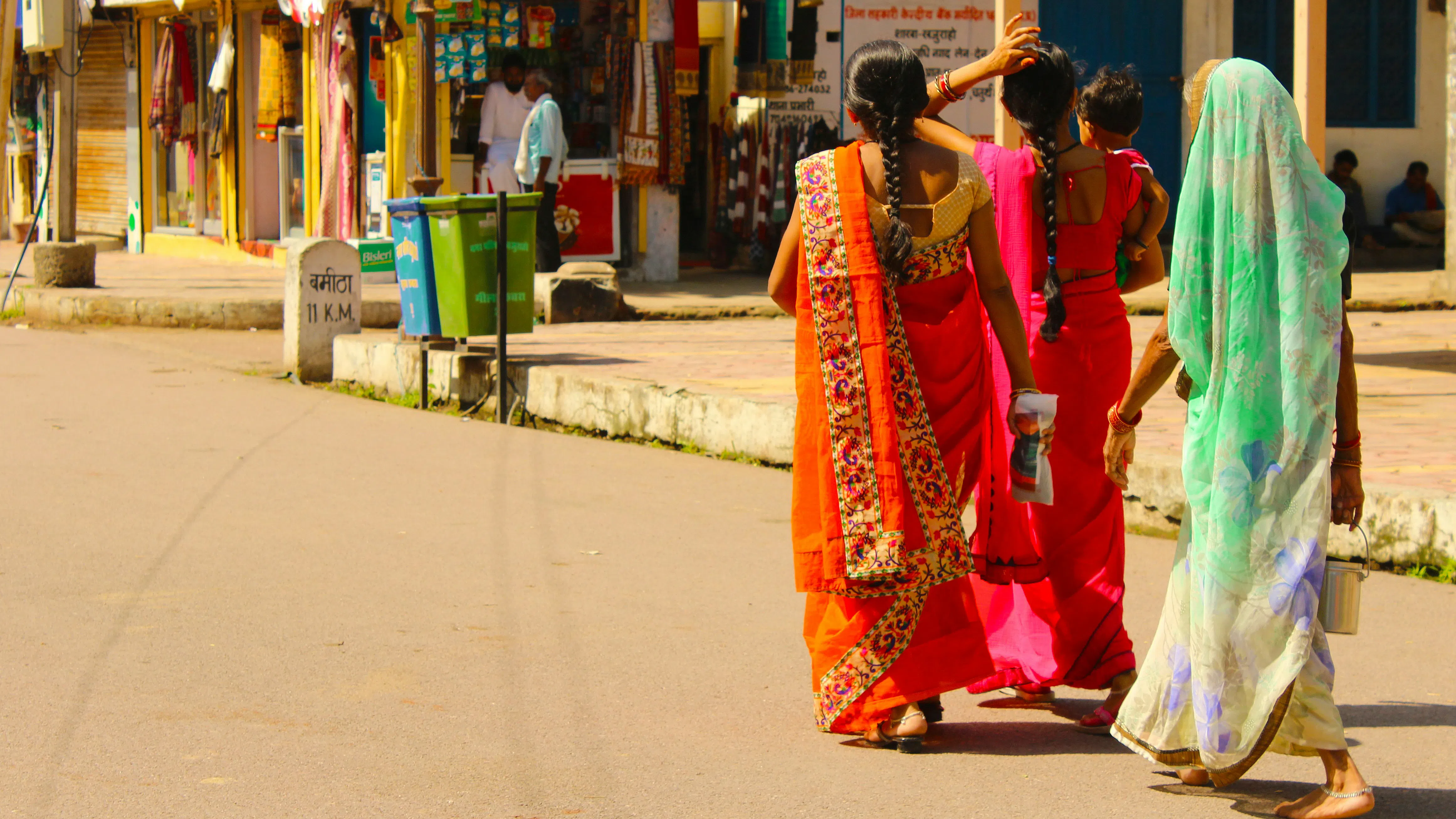 Примерът на Индия: Как една от най-големите икономики преминава към безкешово плащане