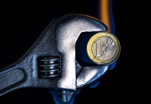 Инфлацията в еврозоната се ускорява до 3% заради енергийния шок от Близкия изток