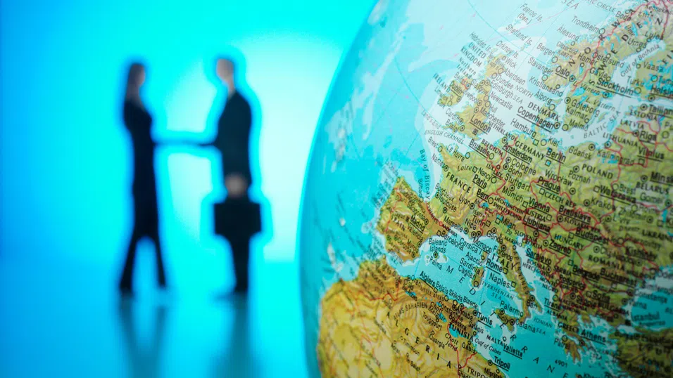 Пандемията е в миналото, а срокът на фонда за подкрепа изтича. Кой ще загуби най-много милиарди