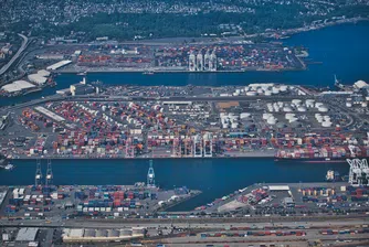 Тарифната политика на Белия дом задръства европейските пристанища