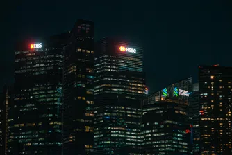 HSBC не оправда очакванията за печалба през второто тримесечие, UBS надмина прогнозите