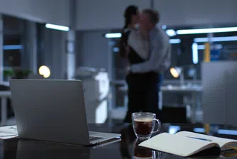 Скандалът от концерта на Coldplay, който доведе до оставката на главния изпълнителен директор на технологичен стартъп, подчертава често срещан проблем на работното място