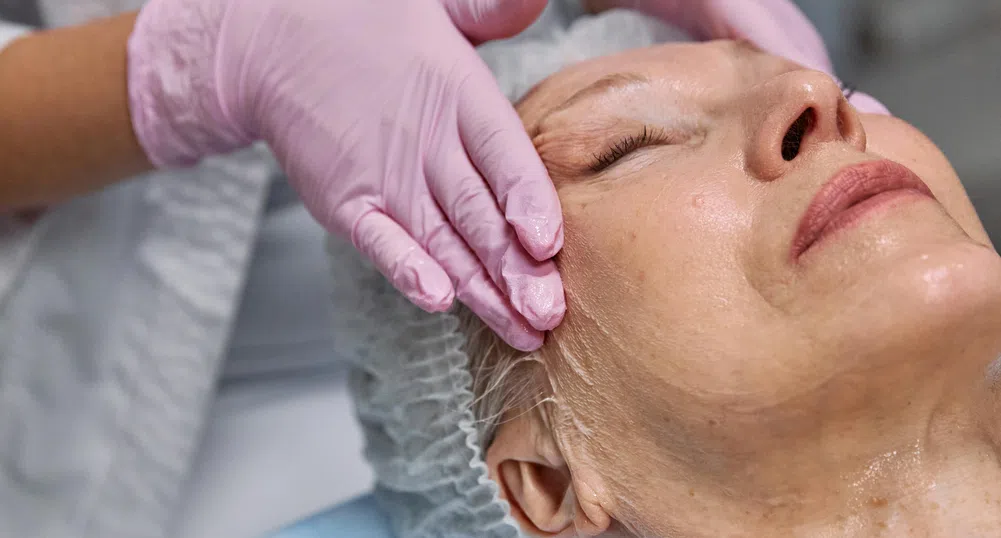 Науката срещу стареенето: Антиоксидантът, който може да промени пазара за грижа за кожата