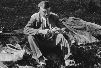 Хронично мързелив и с ненавист към котките: Непознатият образ на Хитлер