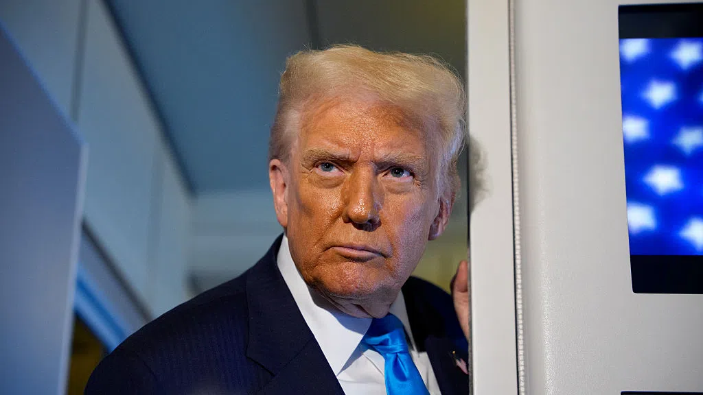 От Halo до Pokémon: Как Тръмп превърна интернет миймовете в политическо оръжие