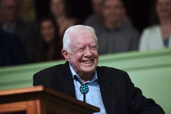 До края на живота си той се бори за правата на човека, пише книги, строи със собствените си ръце домове за нуждаещи се и пътува по света като посланик на мира