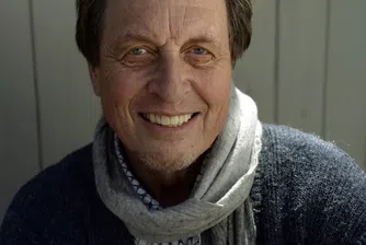 Според официалната биография на милиардера, той от години е във влошени отношения с родителя си, но Ерол Мъск отрича