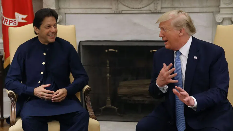 Как Пакистан спечели Тръмп и се превърна в неочакван посредник във войната с Иран?