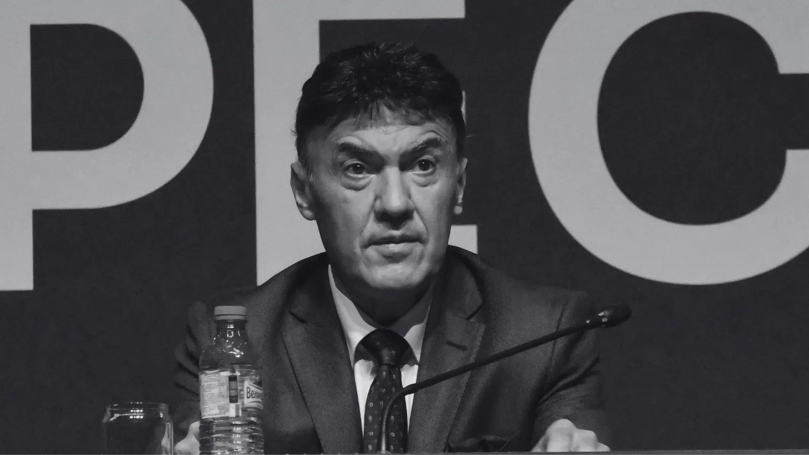 От върха в САЩ ’94 до ръководството на БФС: почина Борислав Михайлов и подзаглавие за това заглавие моля