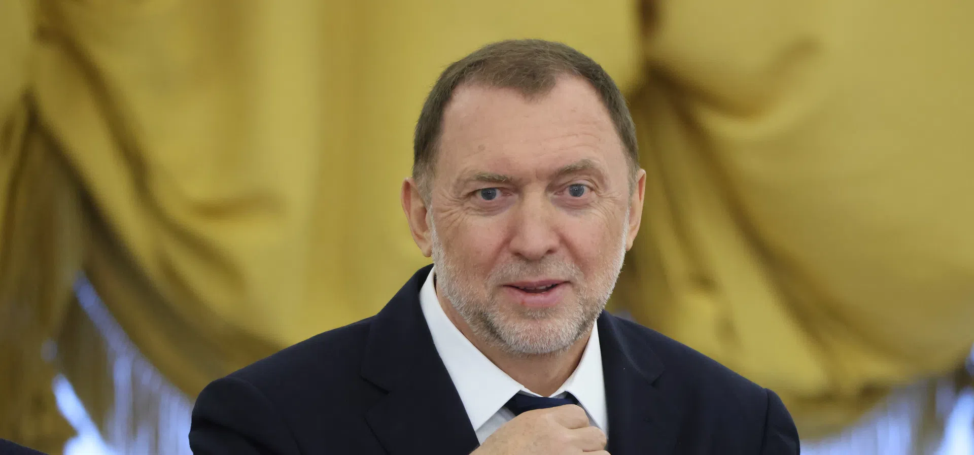 Работа по 12 часа, 6 дни в седмицата: Планът на Олег Дерипаска за възстановяването на руската икономика