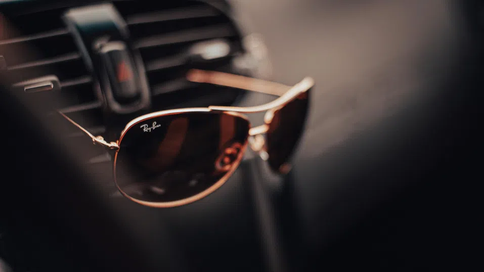 Американците обичат Ray-Ban, Polaroid и… Viagra. Но те са Made in Europe и вече ще им струват скъпо