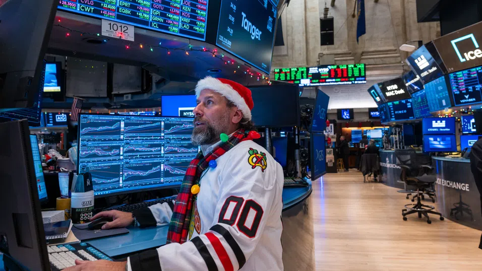 Уолстрийт надживя „Продавай Америка“ и изпраща 2025 г. близо до рекордни върхове. Следва ли по-трудният етап?