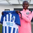 Malick Yalcouye : le jeune milieu ivoirien de Brighton au cœur d'une polémique sur son âge