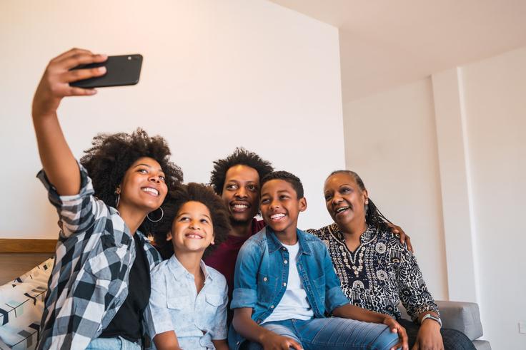 Du Chouchou au Rebelle : Les Rôles Cachés dans chaque Famille